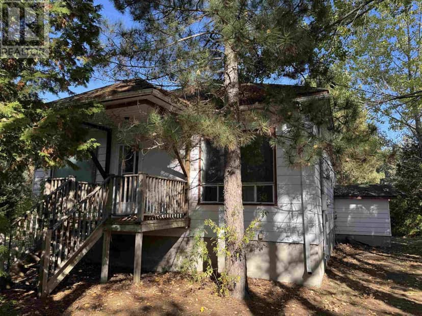 19 Low AVE, Gogama, photo 2