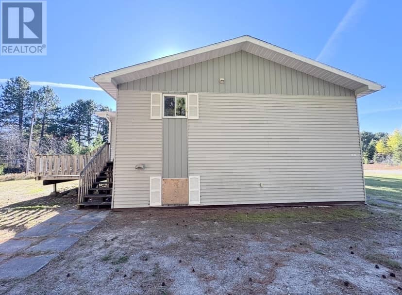 50 Russell AVE, Gogama, photo 7