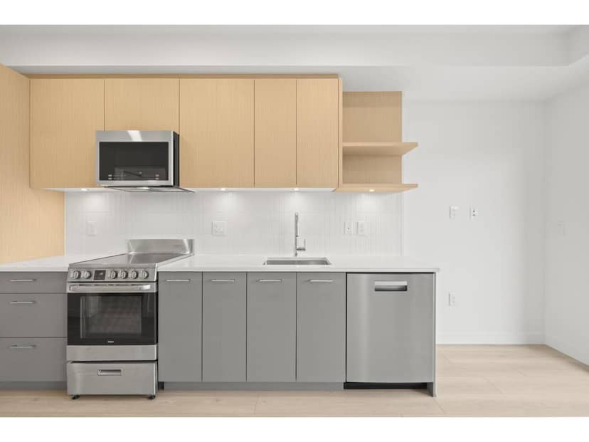 412 10777 138 STREET, Surrey, photo 2
