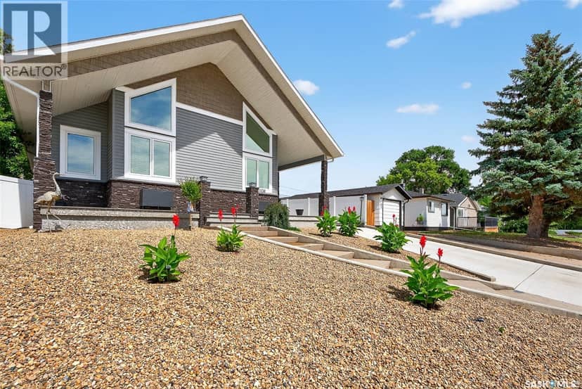 1130 Stadacona STREET W, Moose Jaw, photo 2