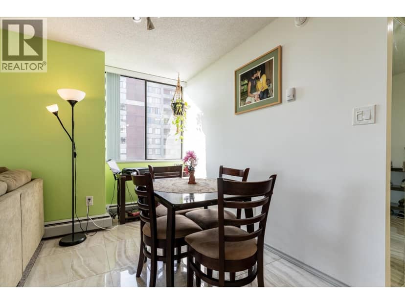 1803 3755 BARTLETT COURT, Burnaby, photo 4