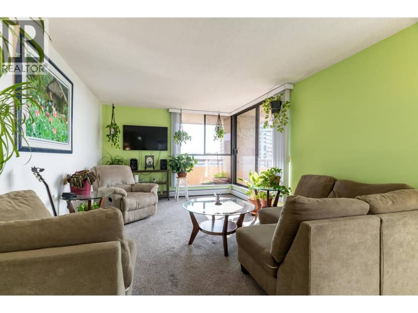 1803 3755 BARTLETT COURT, Burnaby, photo 6