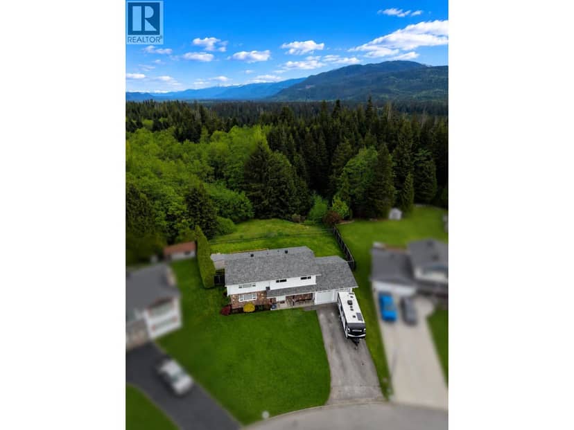 33 MARGETTS STREET, Kitimat, photo 2