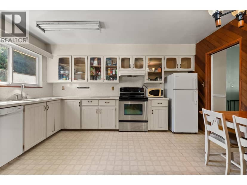 4924 45 Avenue, Delta, photo 5