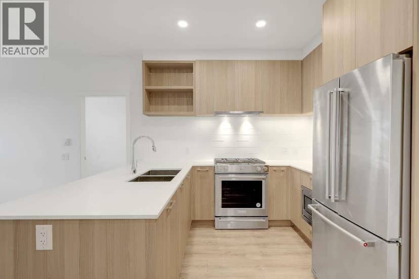 303 721 ANSKAR COURT, Coquitlam, photo 5
