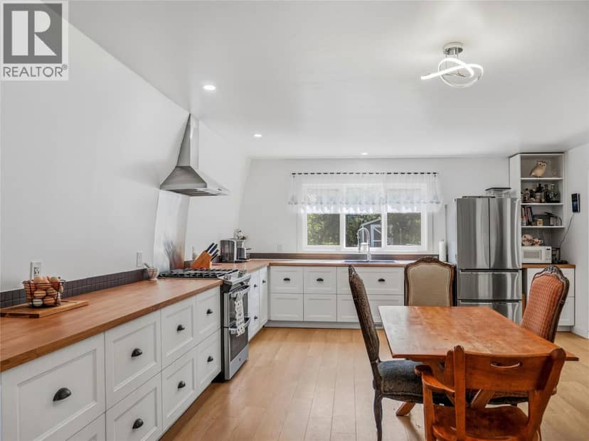 12094 233 Road, Dawson Creek, photo 6