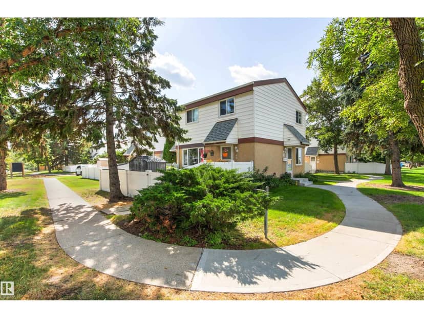 3E Twin Tc NW, Edmonton, photo 3