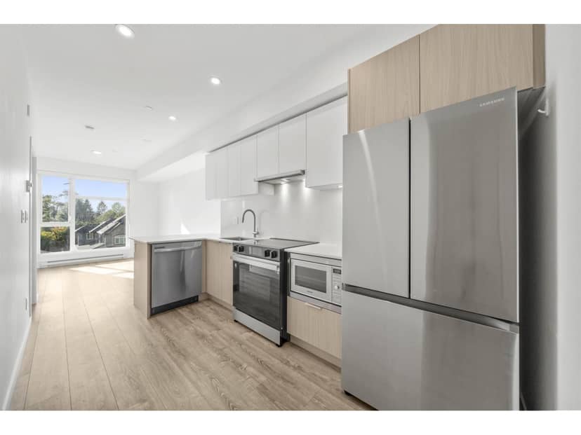 305 10828 139A STREET, Surrey, photo 2