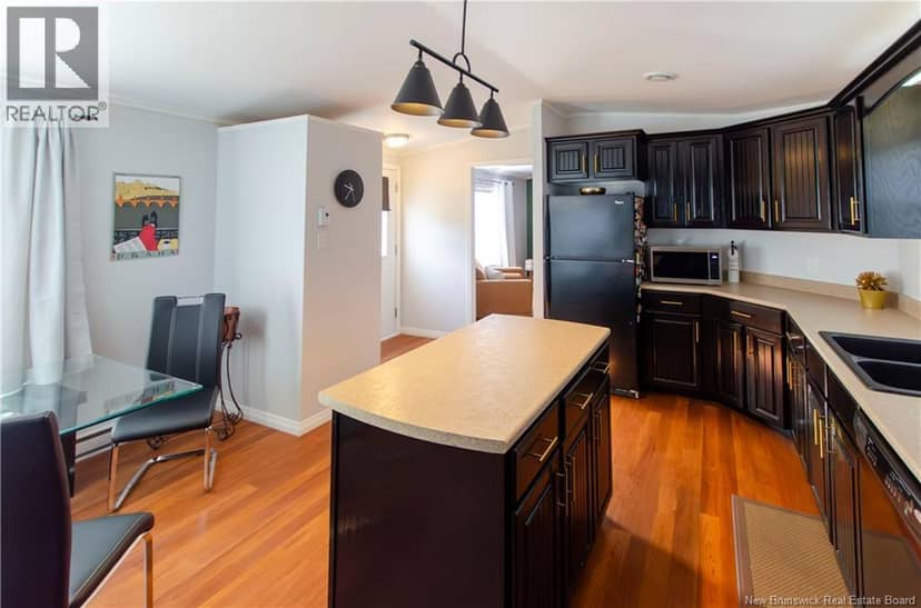 46 Tamarack Drive, Lincoln, photo 5