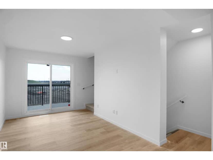 #10 150 Cashman CR SW, Edmonton, photo 5