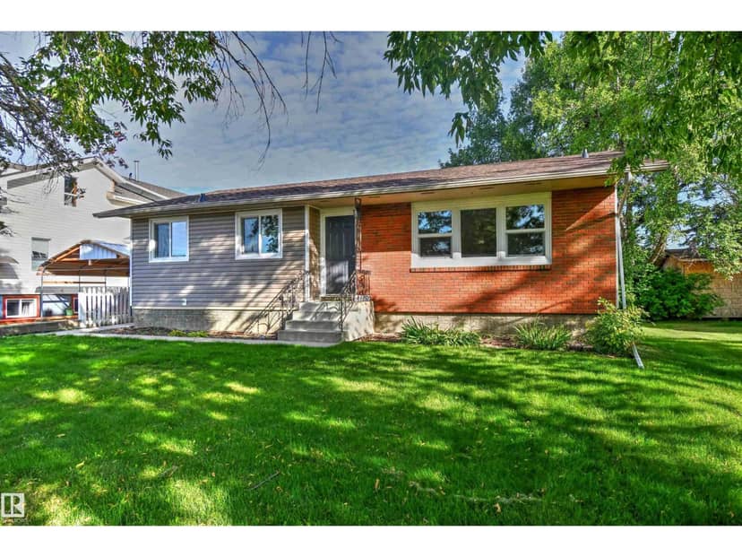 5310 51 AV, St. Paul Town