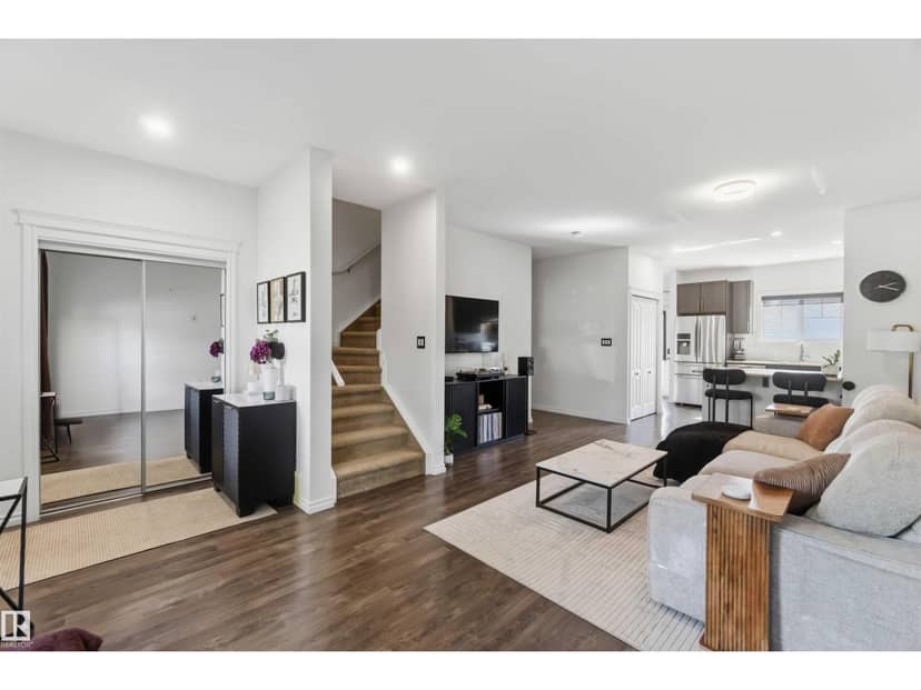 2689 Sir Arthur Currie Wy NW, Edmonton, photo 5