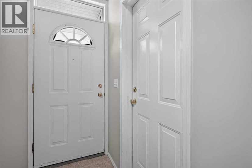 204, 39 Hidden Creek Place NW, Calgary, photo 7