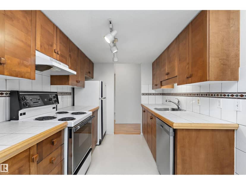 #1201 8220 Jasper Av NW, Edmonton, photo 4
