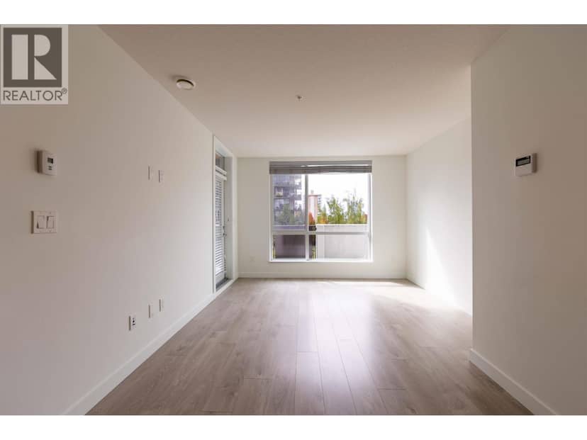 203 108 E 8TH STREET, North Vancouver, photo 2