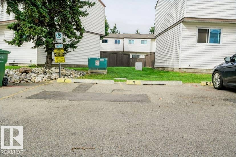 709 Clareview Rd NW, Edmonton, photo 5