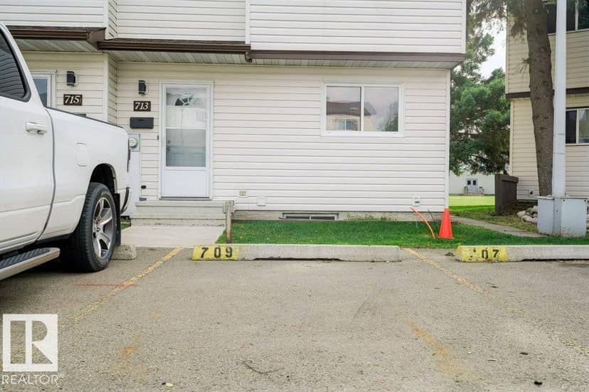 709 Clareview Rd NW, Edmonton, photo 4