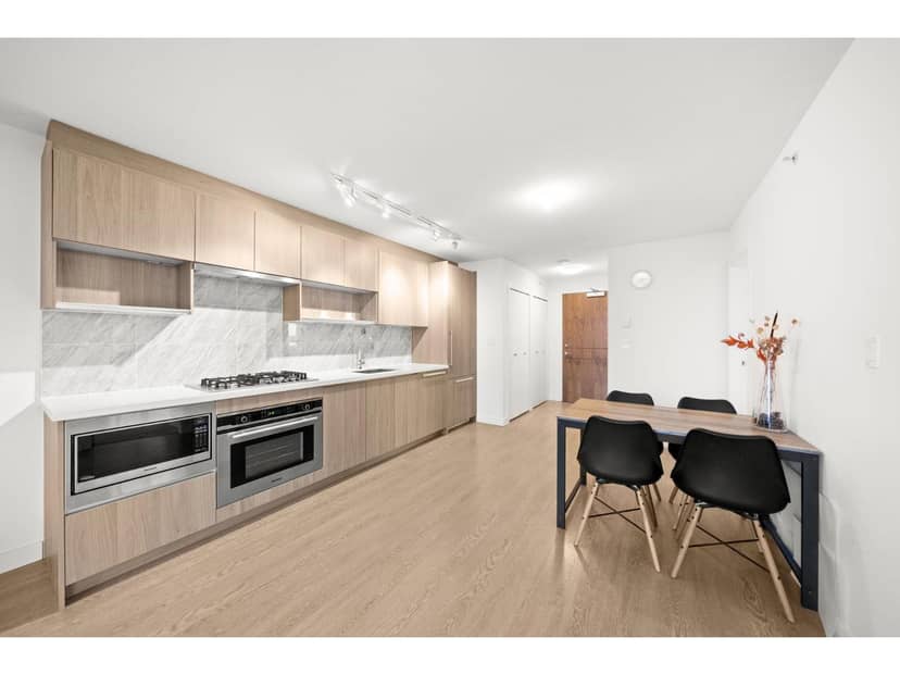 3209 13696 100 AVENUE, Surrey, photo 2