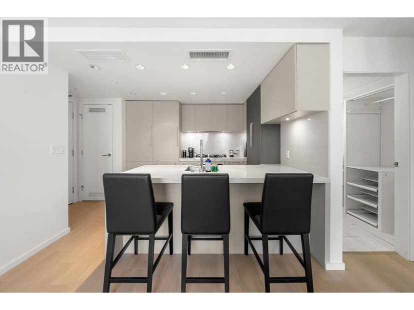 2501 1351 CONTINENTAL STREET, Vancouver, photo 2