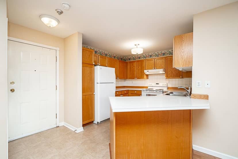 102 17695 58 AVENUE, Surrey, photo 5