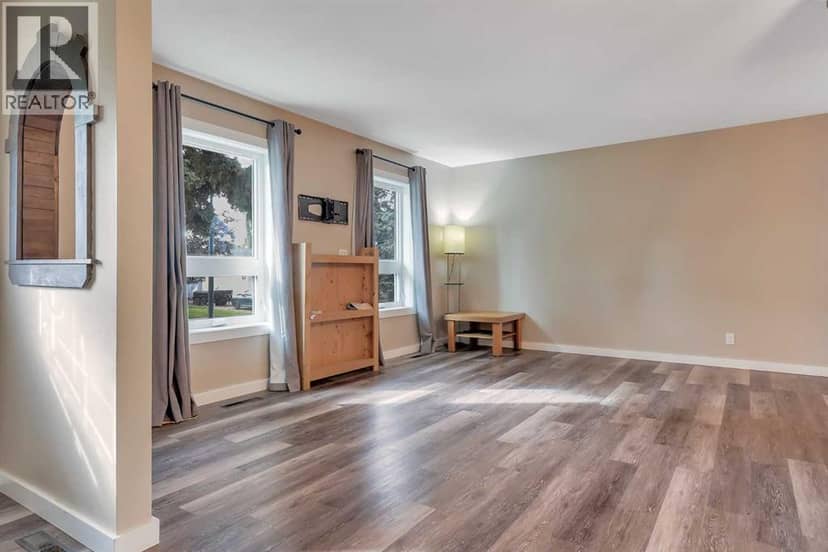 70 Sherwood Crescent, Red Deer, photo 6