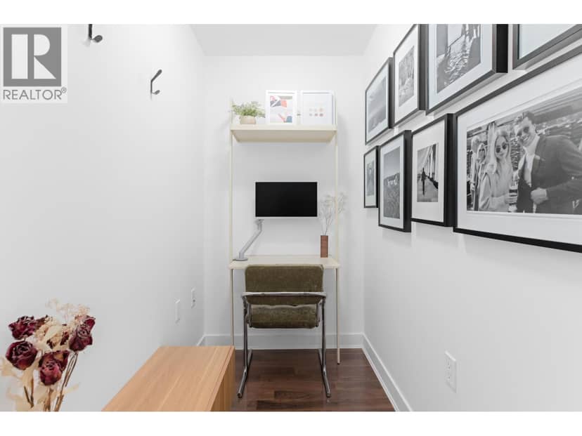 603 160 W 3RD STREET, North Vancouver, photo 3