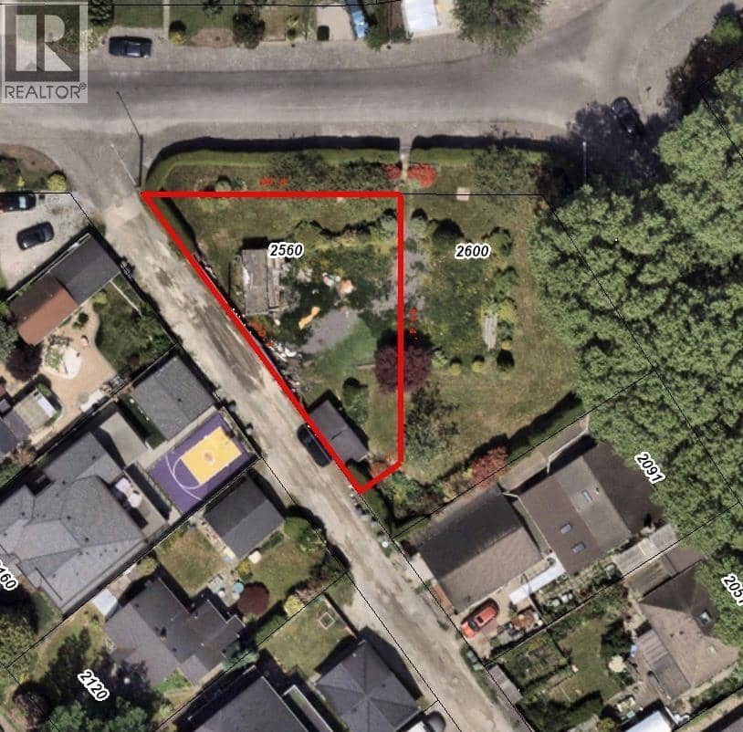 2560 WELLINGTON CRESCENT, Richmond