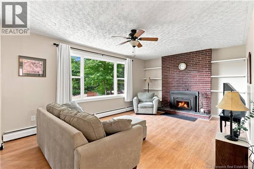 117 Confederation Avenue, New Maryland, photo 4