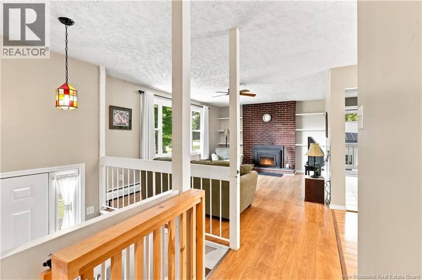 117 Confederation Avenue, New Maryland, photo 3