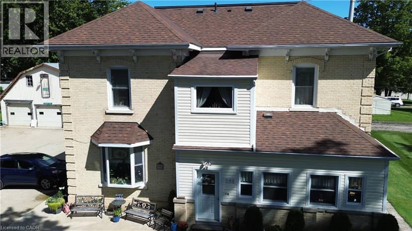 163 JOHN Street S, Harriston, photo 2
