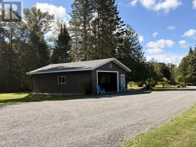 2032 20th Side RD, Richards Landing, photo 7