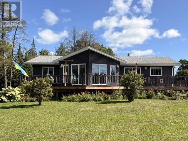 2032 20th Side RD, Richards Landing
