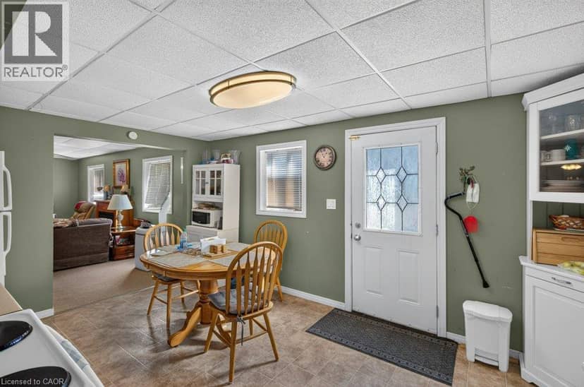 4 ERIE Avenue, Fisherville, photo 7