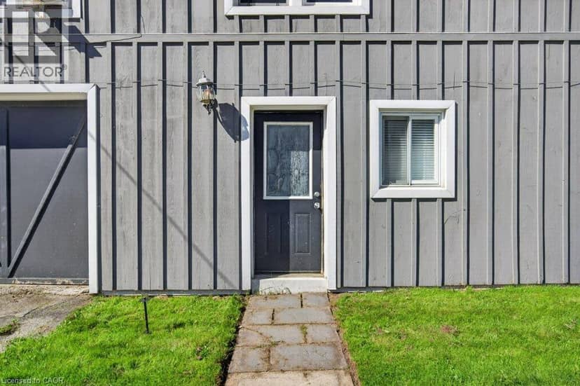 4 ERIE Avenue, Fisherville, photo 6