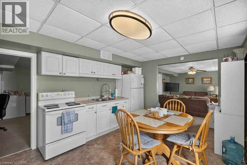 4 ERIE Avenue, Fisherville, photo 8