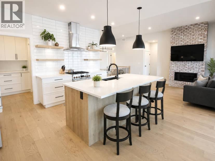 1164 ELK Street, Penticton