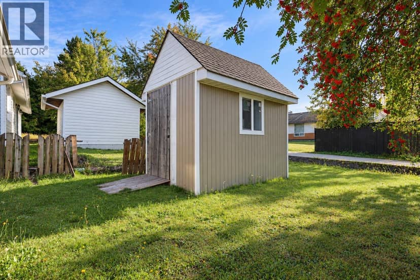 84 CAPILANO STREET, Kitimat, photo 3