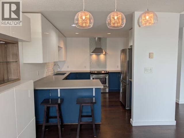 305-4580 JOYCE AVE, Powell River, photo 2