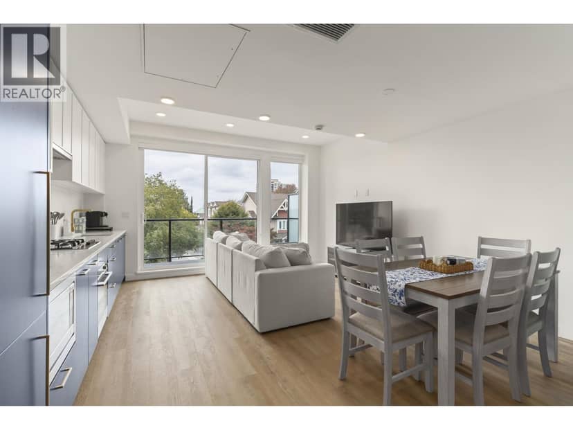 315 375 CLAYTON STREET, Coquitlam, photo 2