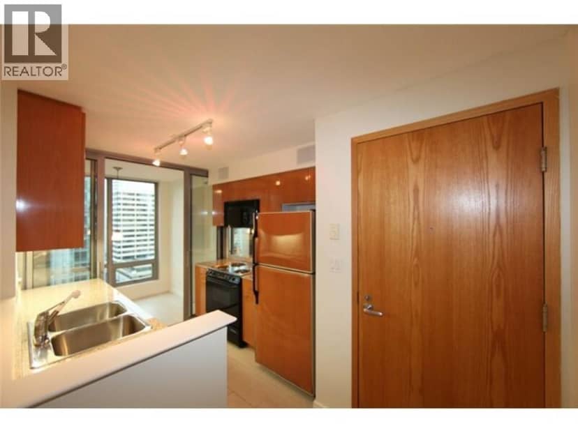 2105 1288 W GEORGIA STREET, Vancouver, photo 4