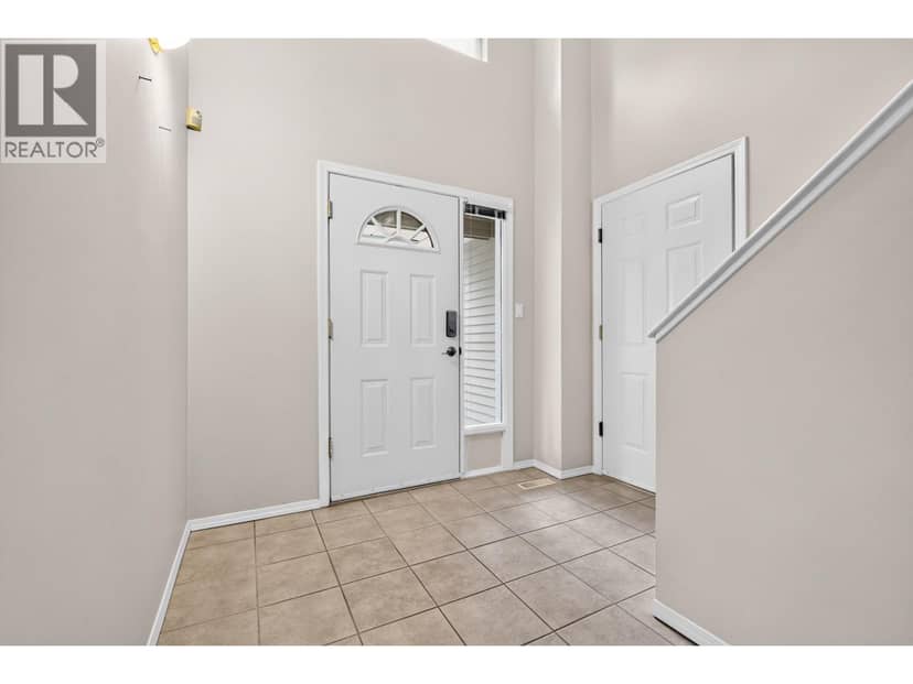 1171 O'FLAHERTY GATE, Port Coquitlam, photo 3
