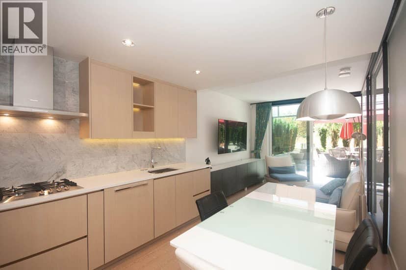 202 89 NELSON STREET, Vancouver, photo 6