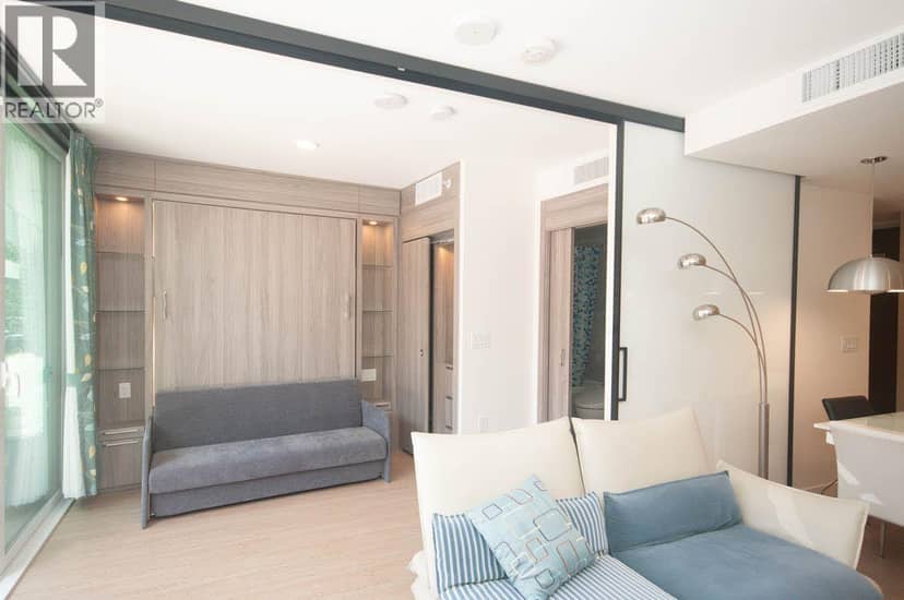 202 89 NELSON STREET, Vancouver, photo 8