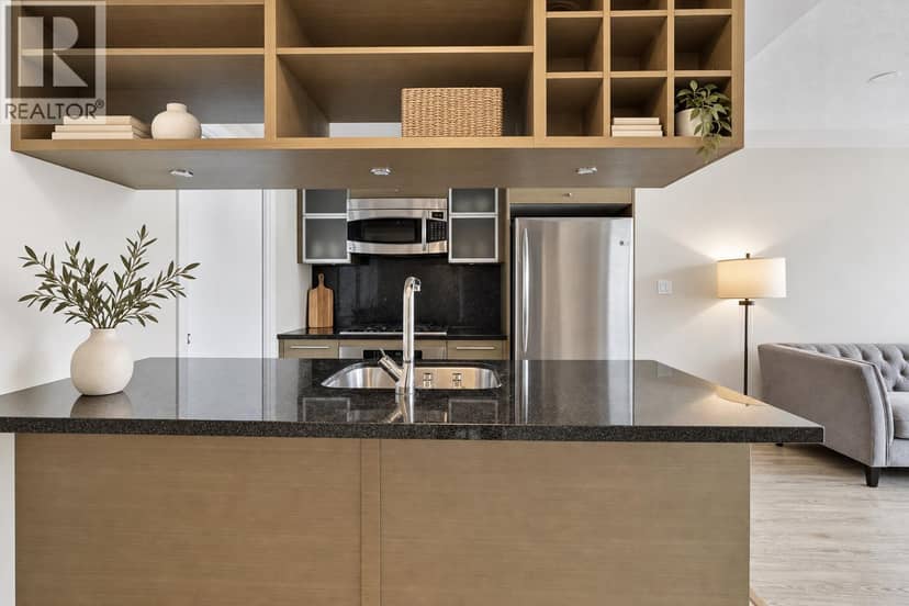 2908 833 Seymour Street, Vancouver, photo 3