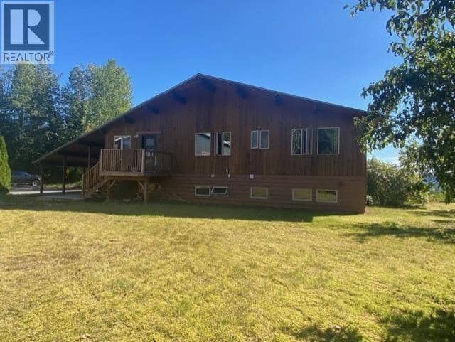4003 BENNER STREET, Terrace, photo 2