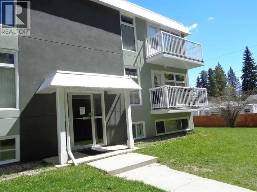 2, 414 41 Street, Edson, photo 2