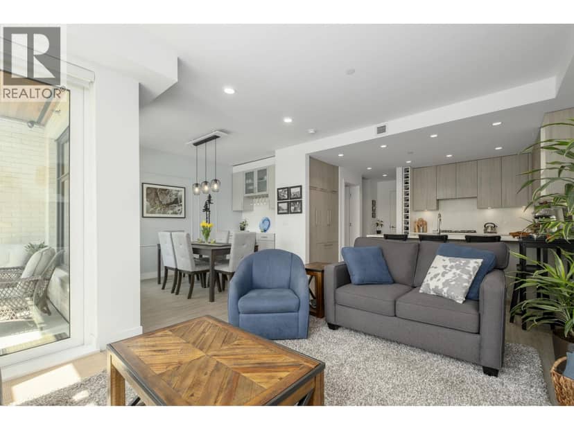 111 747 E 3RD STREET, North Vancouver, photo 5