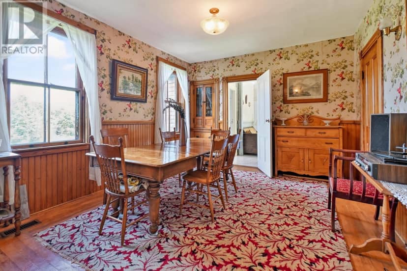 2121 Loch Lomond Road, Loch Lomond, photo 3