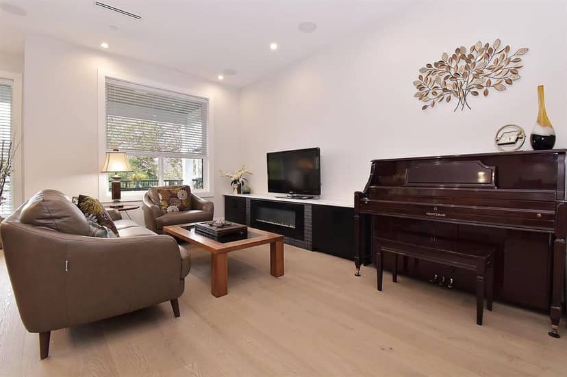154XX RUSSELL AVENUE, White Rock, photo 5
