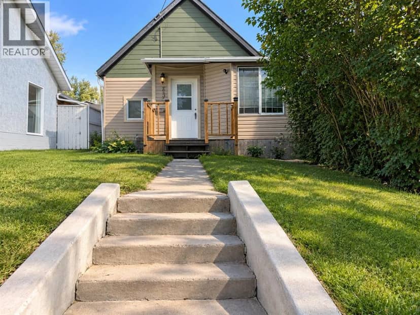 635 7 Street S, Lethbridge
